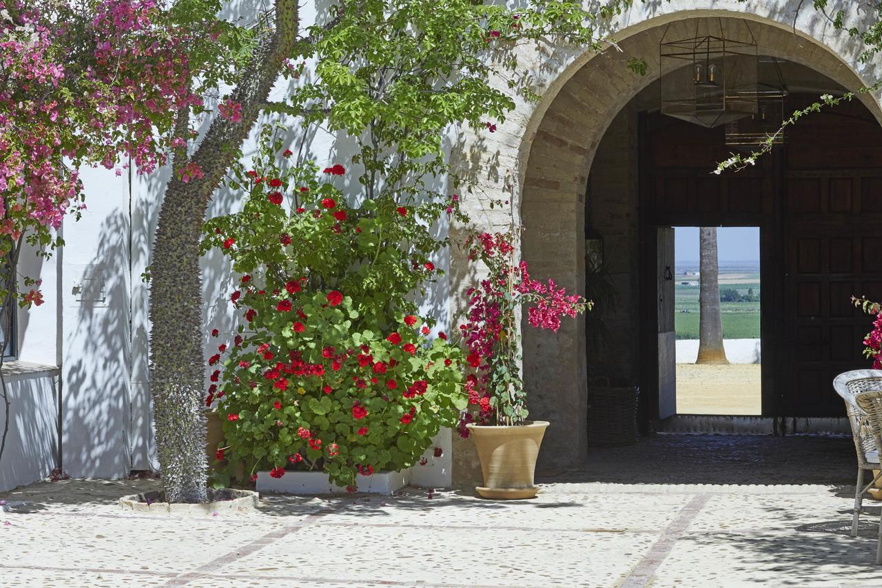Hotel Hacienda De San Rafael Las Cabezas de San Juan Exterior foto